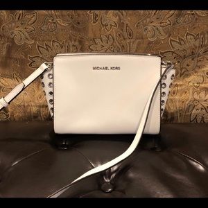 Michael kors white cross body bag